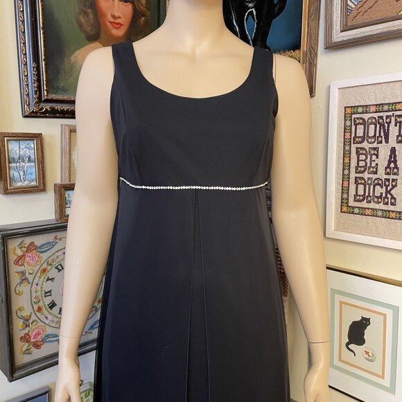 Volup 80's Vintage Polyester Empire Waist Rhinestone Detail Evening Gown Size 14 - Picture 2 of 8